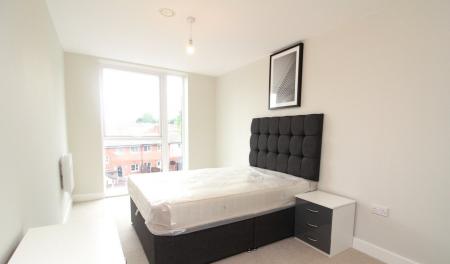2 bedroom Flat to let in Ordsall Lane, Salford, M5