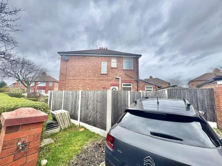 4 bedroom Semi-detached house for sale in Windsor Road, Denton, M34