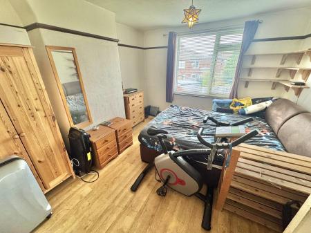 4 bedroom Semi-detached house for sale in Windsor Road, Denton, M34