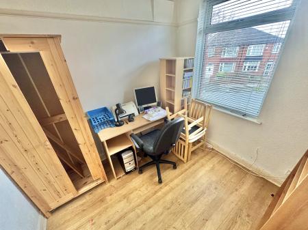 4 bedroom Semi-detached house for sale in Windsor Road, Denton, M34