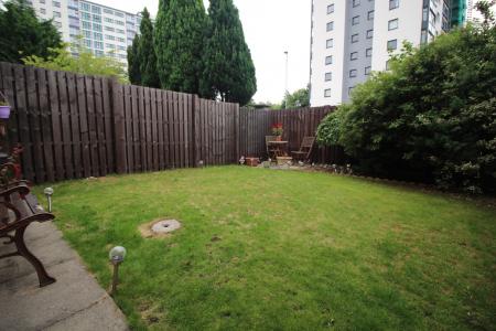 2 bedroom Mews house to let in Trinity Riverside, Salford, M3