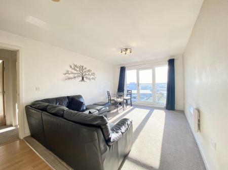 2 bedroom Flat to let in Pilgrims Way, Salford Quays, Salford, M50