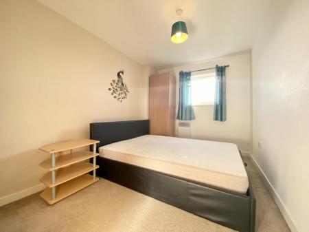 2 bedroom Flat to let in Pilgrims Way, Salford Quays, Salford, M50