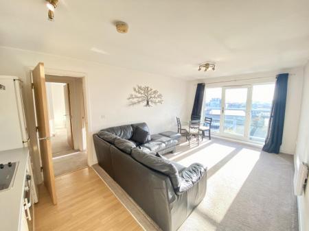 2 bedroom Flat to let in Pilgrims Way, Salford Quays, Salford, M50