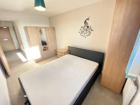 2 bedroom Flat to let in Pilgrims Way, Salford Quays, Salford, M50