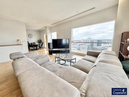 2 bedroom Apartment for sale in The Quays, Salford Quays, Salford, M50