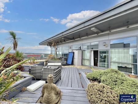 2 bedroom Apartment for sale in The Quays, Salford Quays, Salford, M50