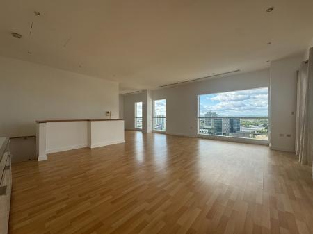 2 bedroom Apartment for sale in The Quays, Salford Quays, Salford, M50
