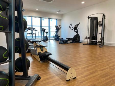 3 bedroom Flat to let in Michigan Point Tower A, Salford Quays, Salford, M50