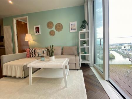 2 bedroom Flat to let in Blue, Media City UK, Salford Quays, Salford, M50