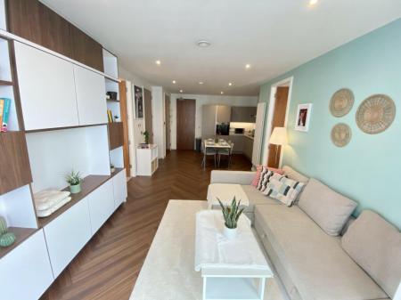 2 bedroom Flat to let in Blue, Media City UK, Salford Quays, Salford, M50