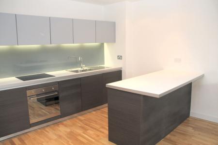 2 bedroom Flat to let in 5 Piccadilly Place, Manchester, M1