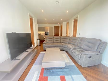2 bedroom Flat to let in Blue, Media City UK, Salford Quays, Salford, M50
