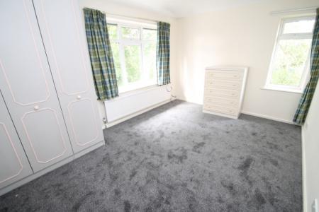 2 bedroom Flat to let in Harboro Grove, Sale, M33