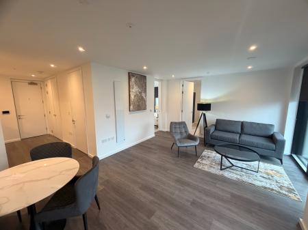 2 bedroom Penthouse to let in Marlstone Ave, Salford, M3