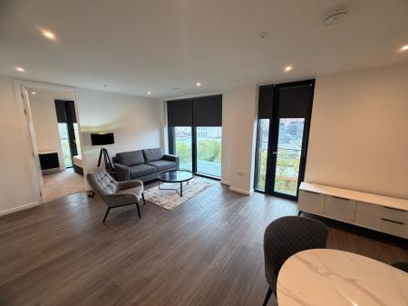 2 bedroom Penthouse to let in Marlstone Ave, Salford, M3