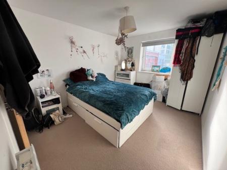 2 bedroom Flat to let in 1a Elmira Way, Salford Quays, Salford, M5