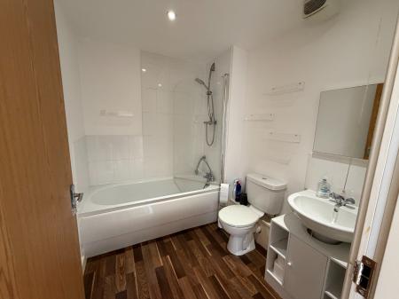 2 bedroom Flat to let in Christie Lane, Salford, M7