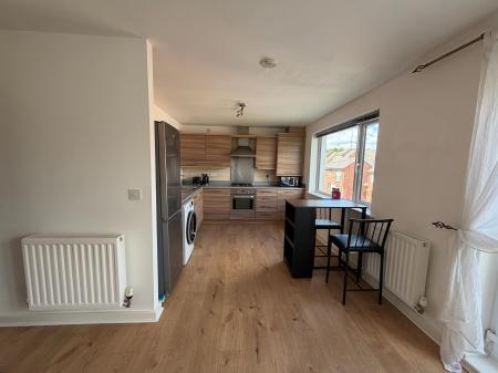 2 bedroom Flat to let in Christie Lane, Salford, M7
