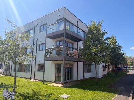 2 bedroom Flat to let in Christie Lane, Salford, M7