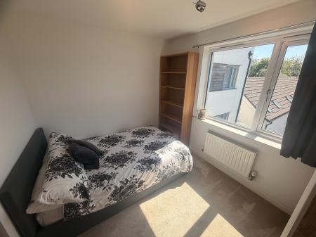 2 bedroom Flat to let in Christie Lane, Salford, M7