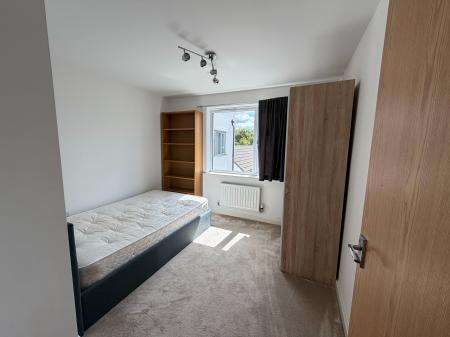 2 bedroom Flat to let in Christie Lane, Salford, M7