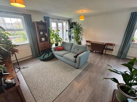 2 bedroom Flat for sale in The Quays, Salford Quays, Salford, M50