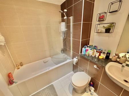 1 bedroom Apartment for sale in 56, Broadway, Salford, M50