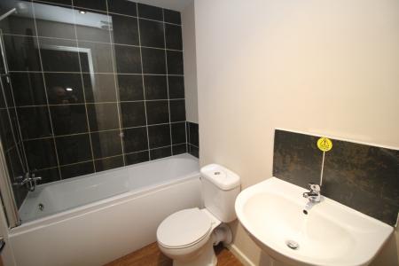 2 bedroom Flat to let in 73 Seymour Grove, M16