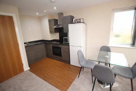 2 bedroom Flat to let in 73 Seymour Grove, M16