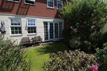 3 bedroom Mews house to let in Merchants Quay, Salford Quays, Salford, M50