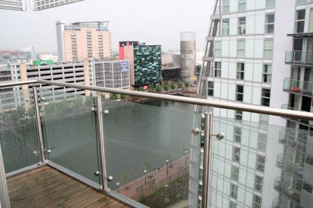 1 bedroom Flat to let in The Quays, Salford Quays, Salford, M50