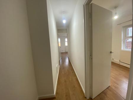 1 bedroom Flat to let in Withington Road., Manchester, M16