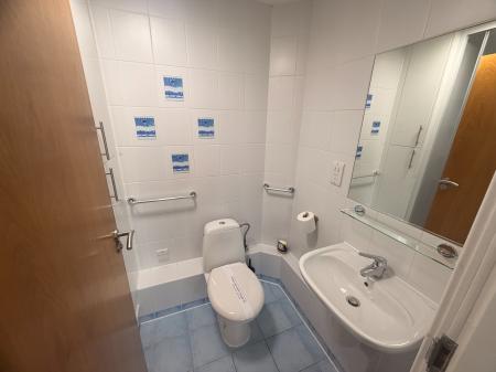 2 bedroom Flat to let in Corporation St, Manchester, M4