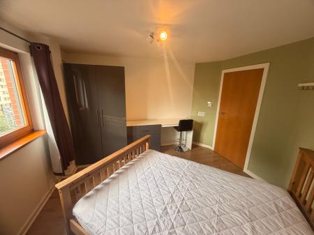 2 bedroom Flat to let in Corporation St, Manchester, M4