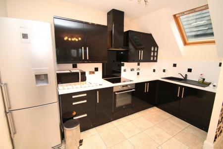 2 bedroom Flat to let in Moor Lane, Wythenshawe, Manchester, M23