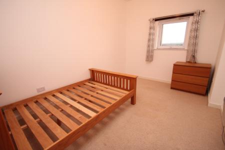 2 bedroom Flat to let in 196 Altrincham Road, Wythenshawe, Manchester, M22