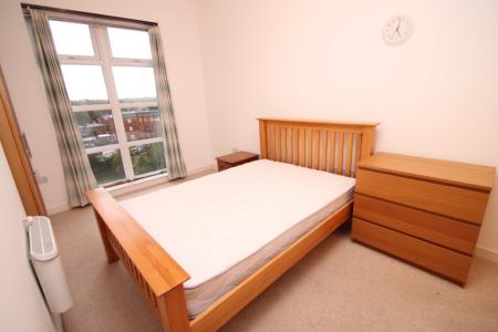 2 bedroom Flat to let in 196 Altrincham Road, Wythenshawe, Manchester, M22