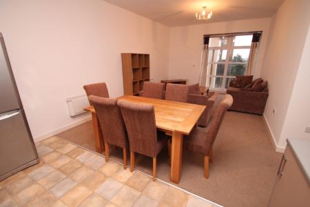 2 bedroom Flat to let in 196 Altrincham Road, Wythenshawe, Manchester, M22