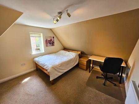 4 bedroom Semi-detached house to let in Cape Street, Withington, Manchester, M20