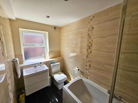 4 bedroom Semi-detached house to let in Cape Street, Withington, Manchester, M20