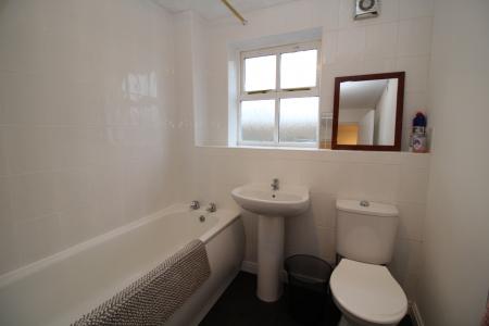 2 bedroom Flat to let in Trinity Riverside, Salford, M3