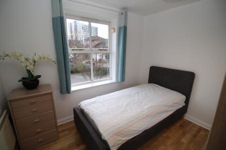 2 bedroom Flat to let in Trinity Riverside, Salford, M3