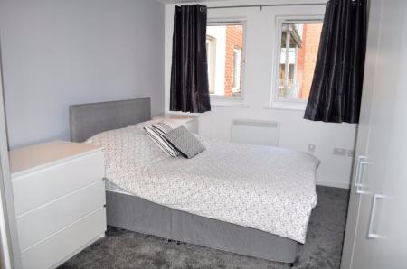 2 bedroom Flat to let in 4 Elmira Way, Salford Quays, Salford, M5