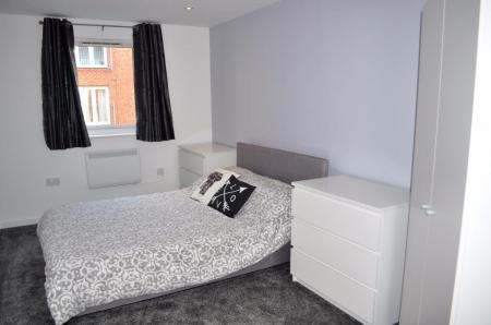 2 bedroom Flat to let in 4 Elmira Way, Salford Quays, Salford, M5
