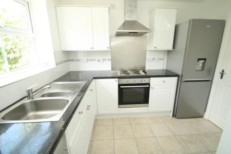 2 bedroom Flat to let in Welman Way, Altrincham, WA15