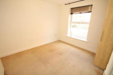 2 bedroom Flat to let in Welman Way, Altrincham, WA15
