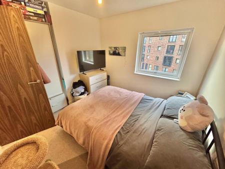 2 bedroom Apartment for sale in Rivergate House (Block A), Wilburn Basin, M5