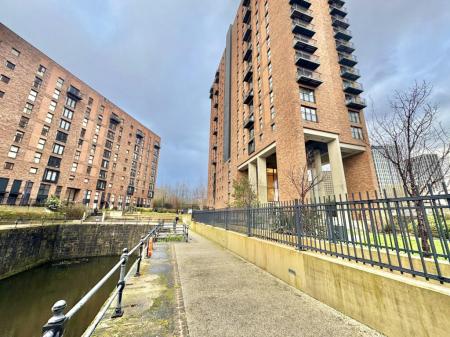 2 bedroom Apartment for sale in Rivergate House (Block A), Wilburn Basin, M5