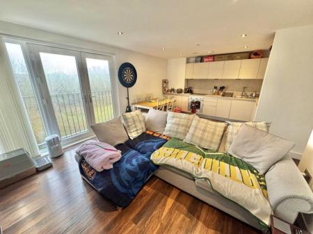 2 bedroom Apartment for sale in Rivergate House (Block A), Wilburn Basin, M5